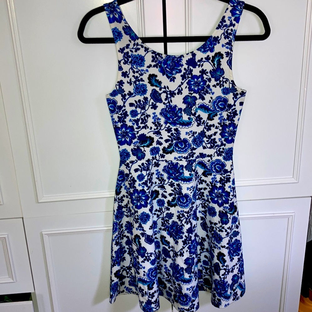 💙💙FLATTERING DRESS💙💙